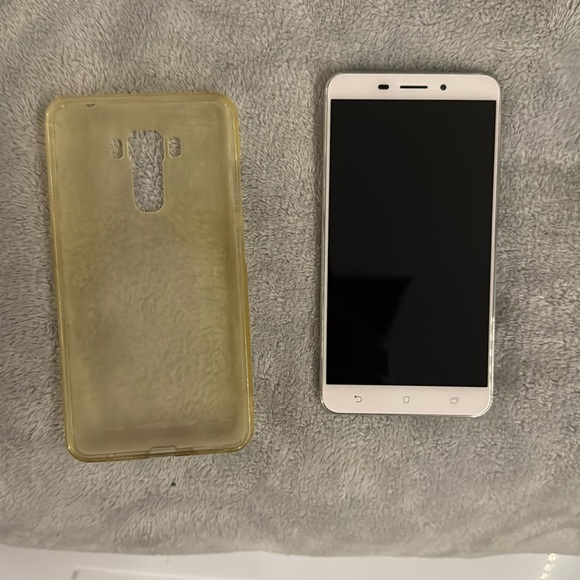 ASUS Z3 Android Phone (UNLOCKED CARRIER) - Picture 6 of 9